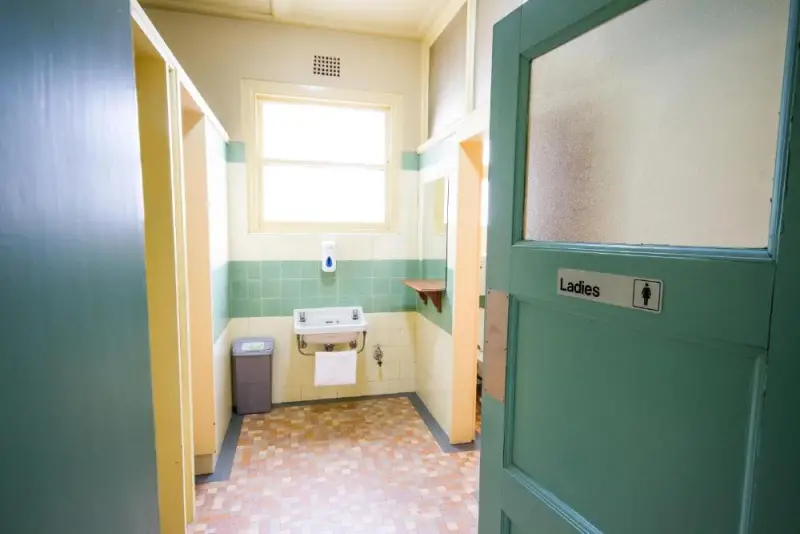 Budget Double Room with Shared Bathroom